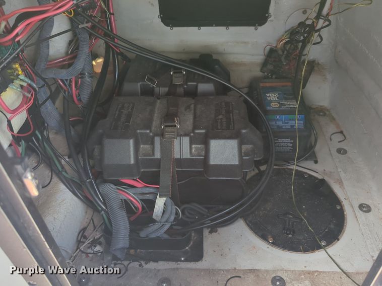 image for item DN3854 2003 Boston Whaler boat