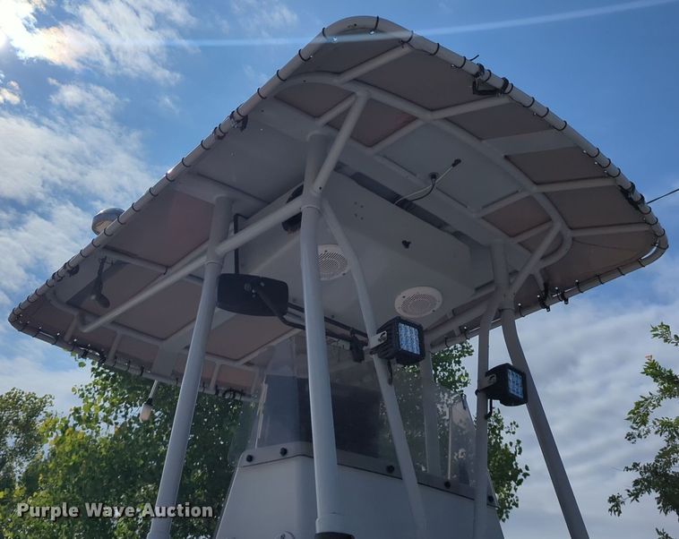 image for item DN3854 2003 Boston Whaler boat