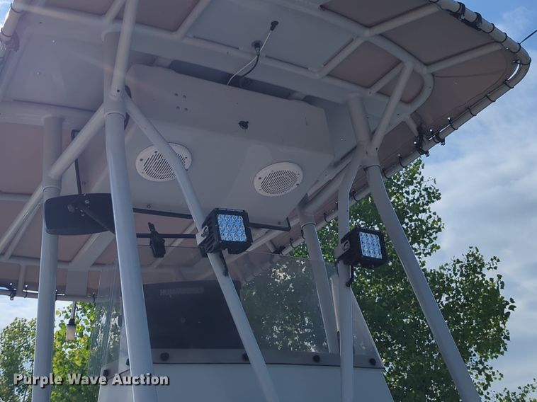 image for item DN3854 2003 Boston Whaler boat