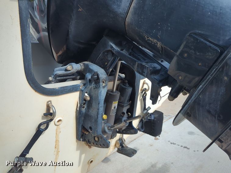 image for item DN3854 2003 Boston Whaler boat