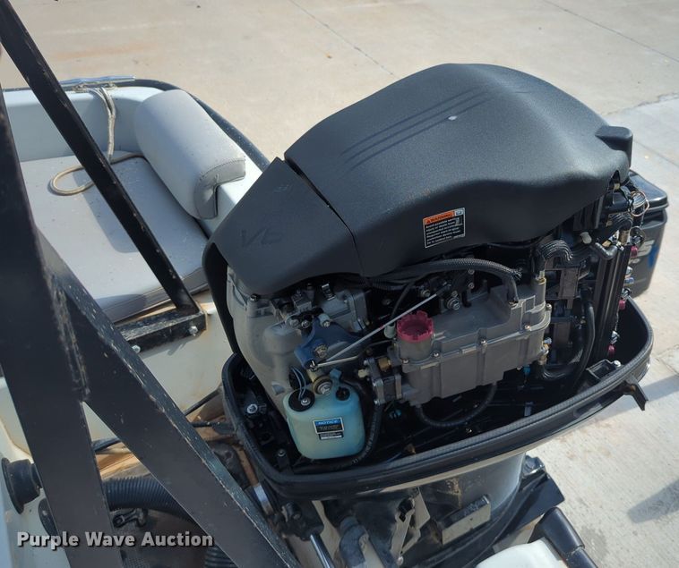 image for item DN3854 2003 Boston Whaler boat