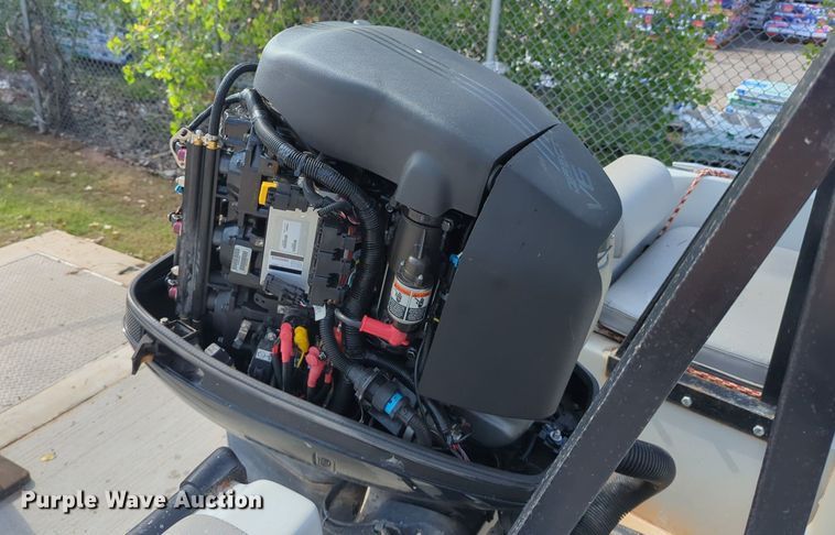 image for item DN3854 2003 Boston Whaler boat