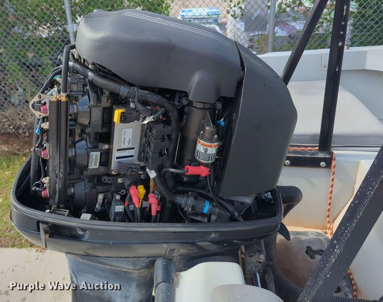 image for item DN3854 2003 Boston Whaler boat