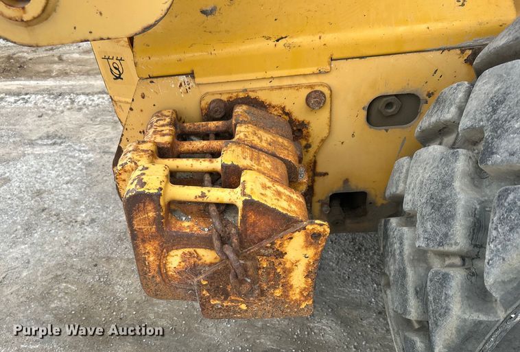image for item DO1102 2006 John Deere 332 skid steer loader