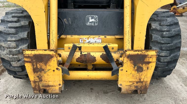 image for item DO1103 2001 John Deere 250 skid steer loader