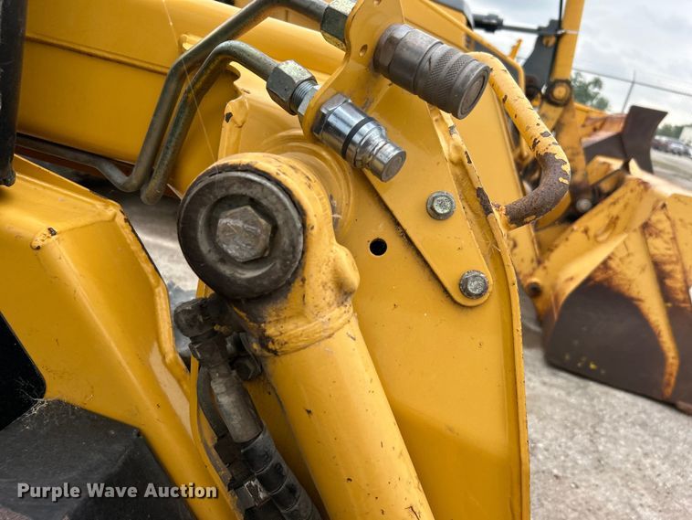 image for item DO1103 2001 John Deere 250 skid steer loader