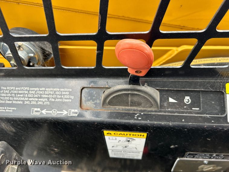 image for item DO1103 2001 John Deere 250 skid steer loader