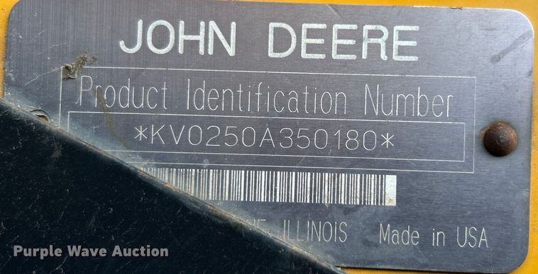 image for item DO1103 2001 John Deere 250 skid steer loader