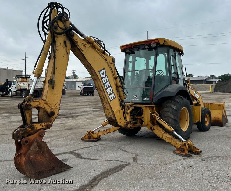 image for item DO1104 2003 John Deere 310SG backhoe