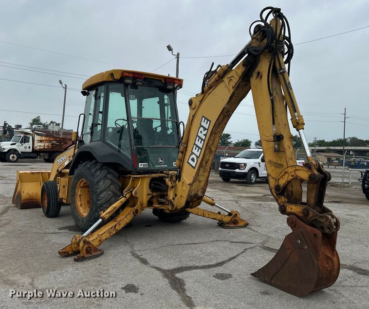 image for item DO1104 2003 John Deere 310SG backhoe