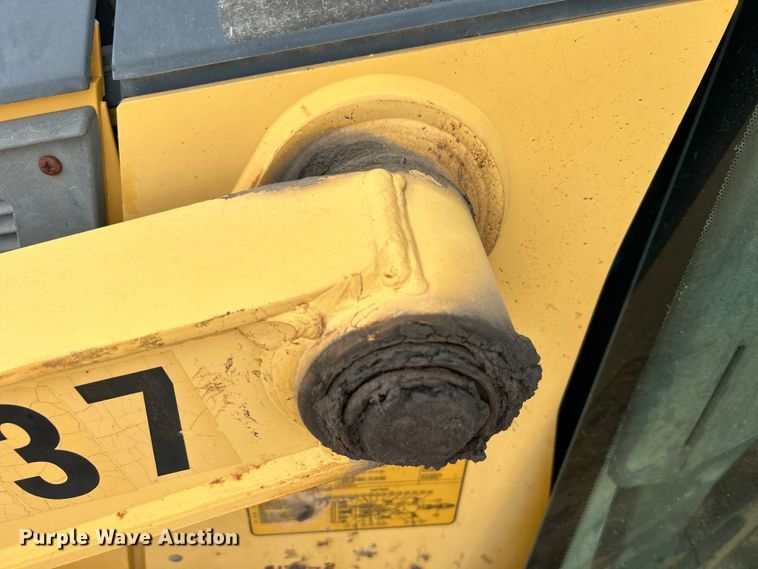 image for item DO1104 2003 John Deere 310SG backhoe