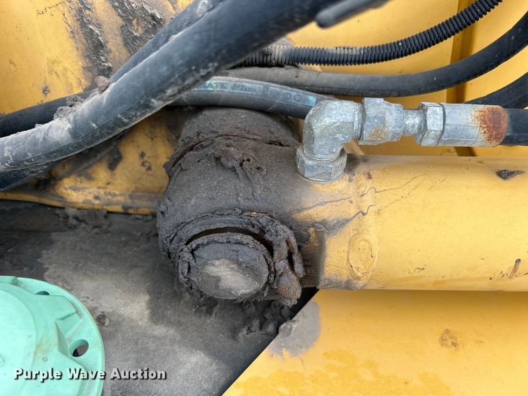 image for item DO1104 2003 John Deere 310SG backhoe