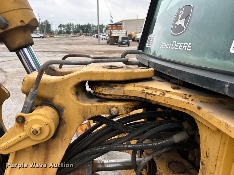 image for item DO1104 2003 John Deere 310SG backhoe
