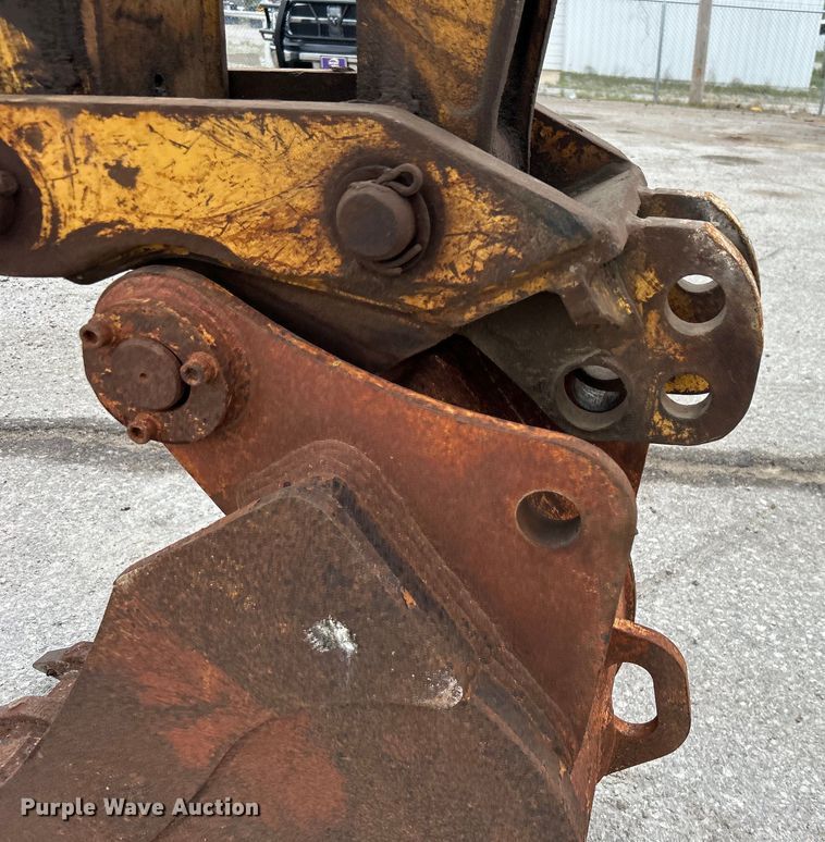 image for item DO1104 2003 John Deere 310SG backhoe