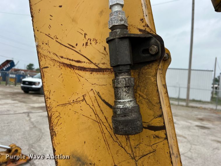 image for item DO1104 2003 John Deere 310SG backhoe