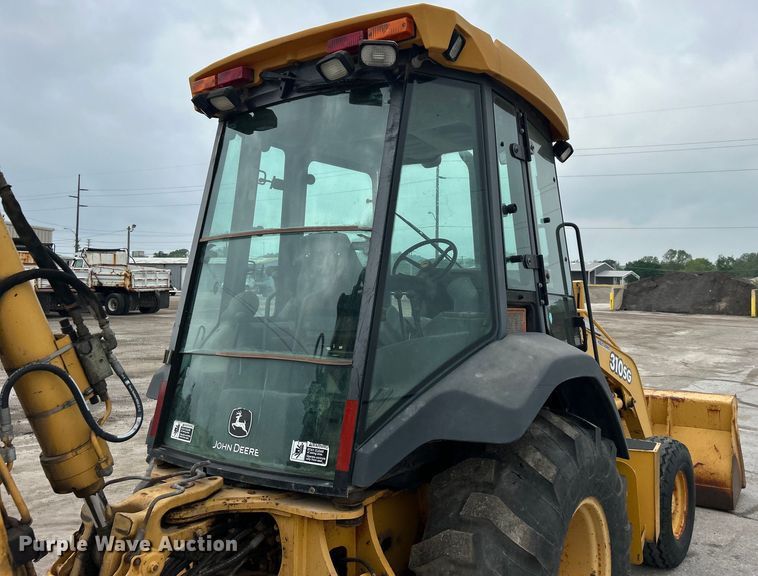 image for item DO1104 2003 John Deere 310SG backhoe