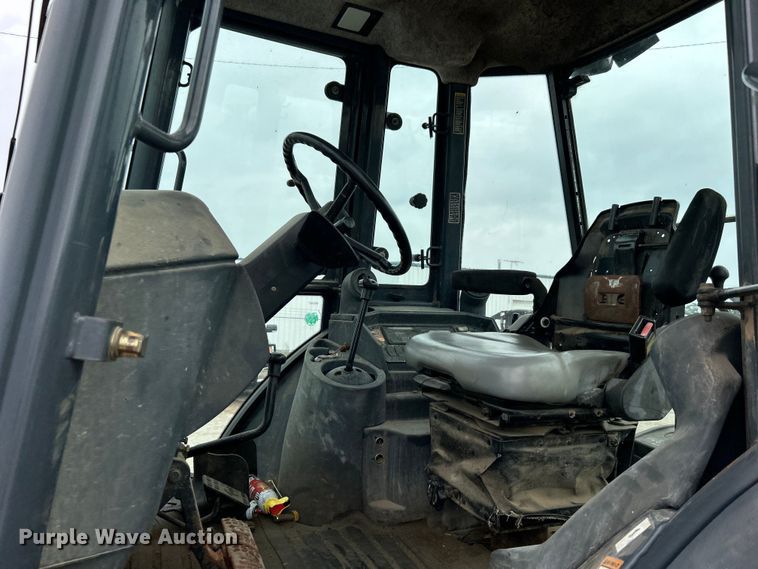 image for item DO1104 2003 John Deere 310SG backhoe