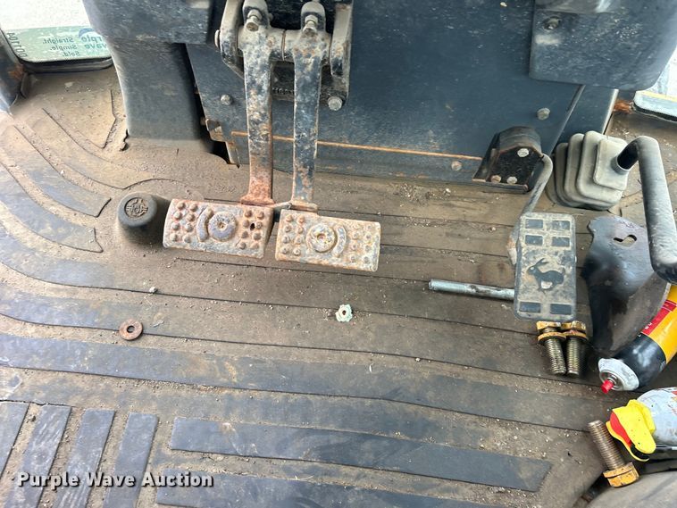 image for item DO1104 2003 John Deere 310SG backhoe