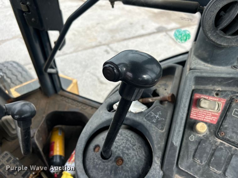 image for item DO1104 2003 John Deere 310SG backhoe