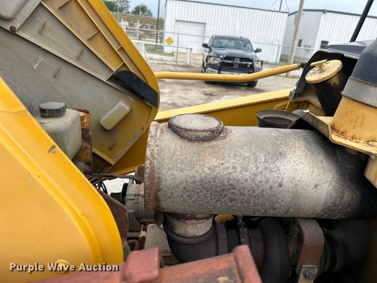 image for item DO1104 2003 John Deere 310SG backhoe