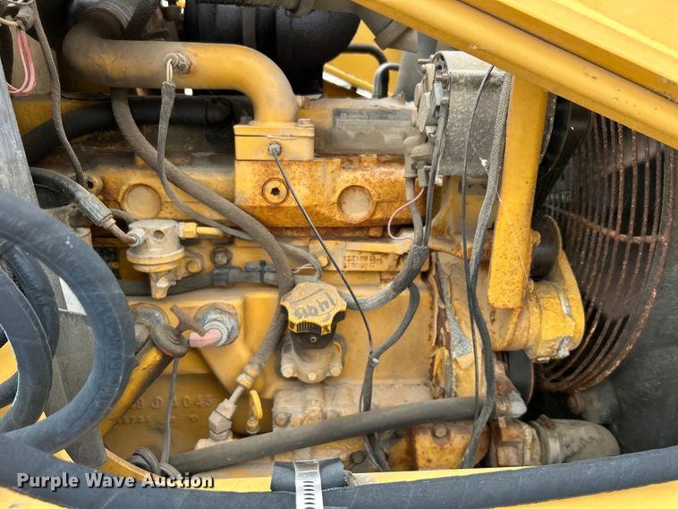 image for item DO1104 2003 John Deere 310SG backhoe