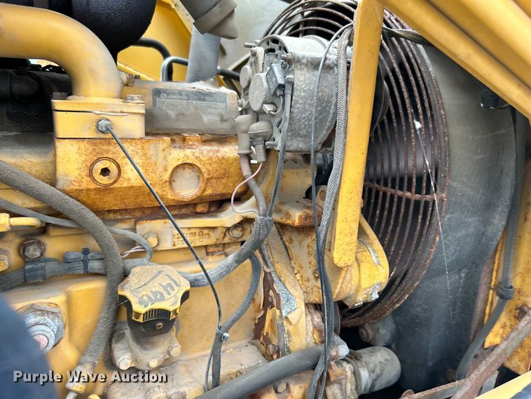 image for item DO1104 2003 John Deere 310SG backhoe