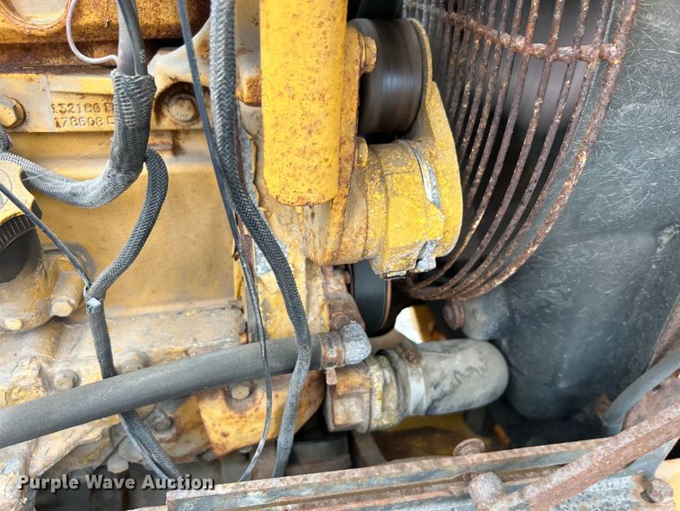 image for item DO1104 2003 John Deere 310SG backhoe