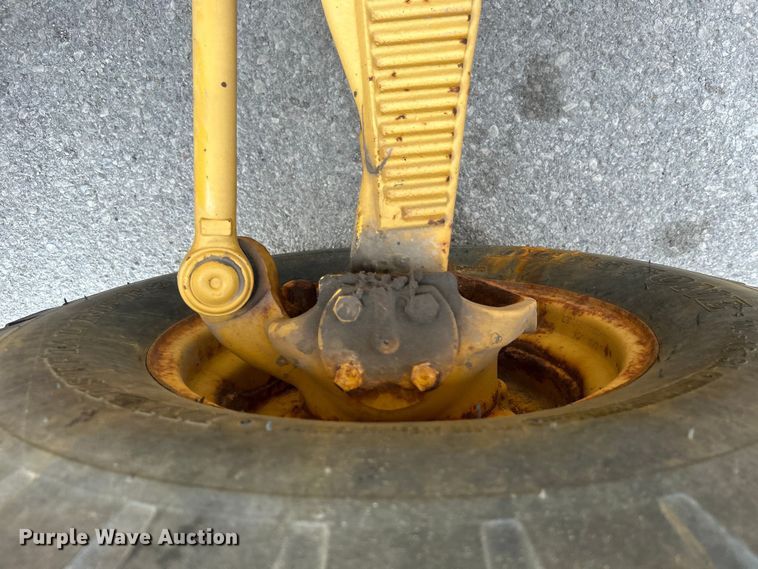 image for item DO1104 2003 John Deere 310SG backhoe