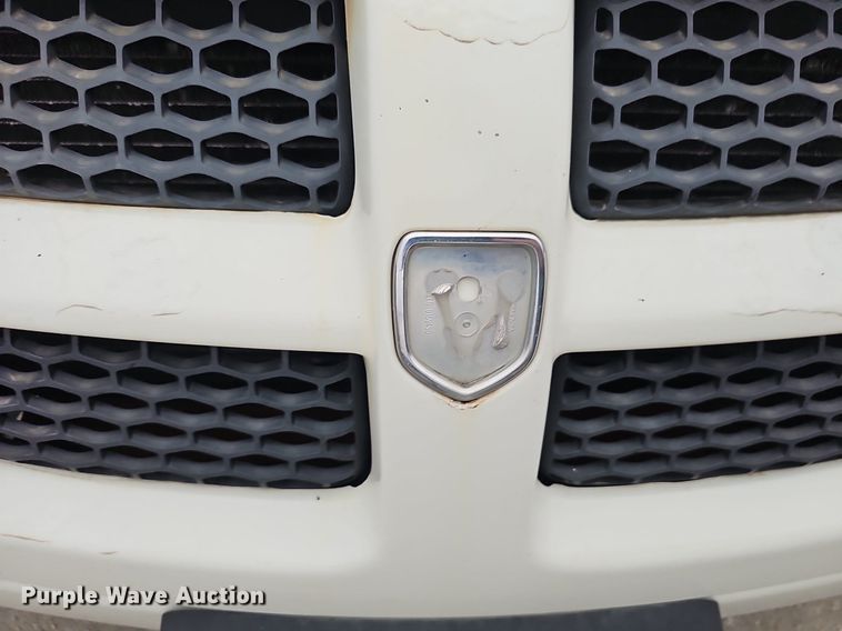 image for item DP0857 2003 Dodge Grand Caravan SE van