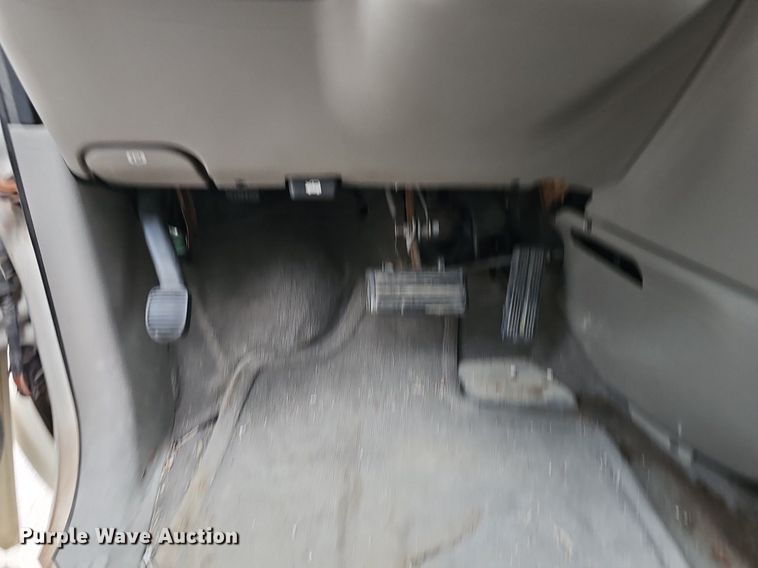 image for item DP0857 2003 Dodge Grand Caravan SE van