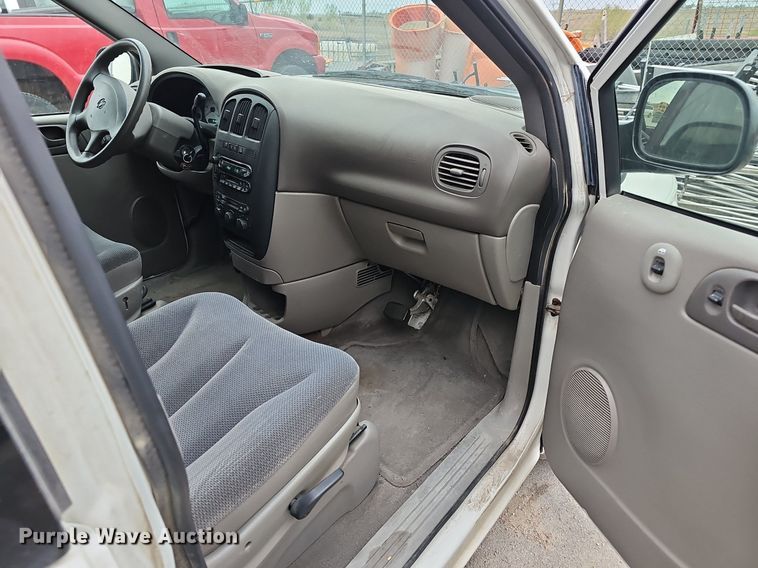 image for item DP0857 2003 Dodge Grand Caravan SE van