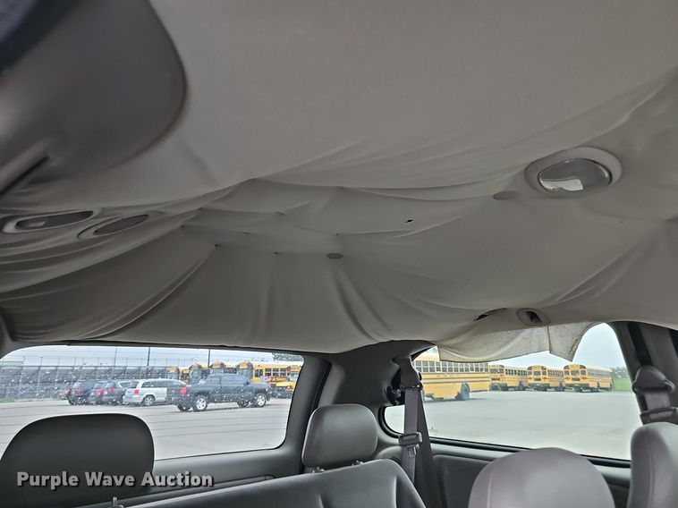 image for item DP0857 2003 Dodge Grand Caravan SE van