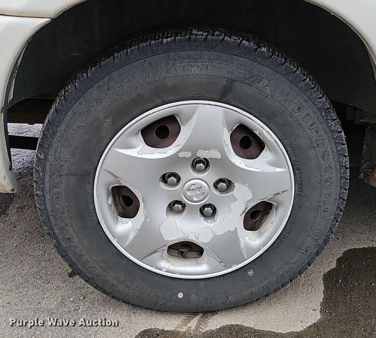 image for item DP0857 2003 Dodge Grand Caravan SE van