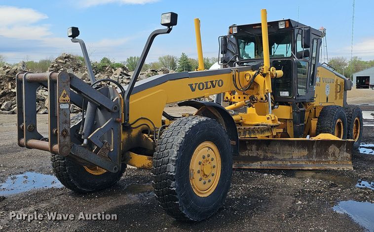 image for item DP0864 2005 Volvo G726B motor grader