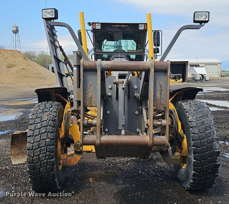 image for item DP0864 2005 Volvo G726B motor grader