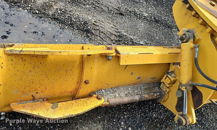 image for item DP0864 2005 Volvo G726B motor grader