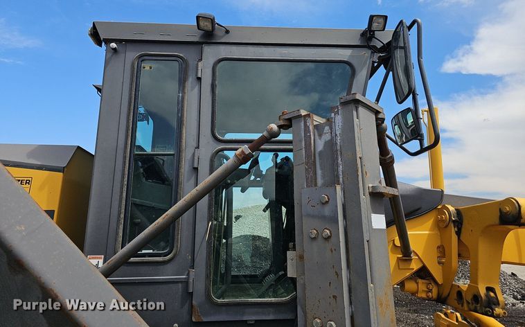 image for item DP0864 2005 Volvo G726B motor grader