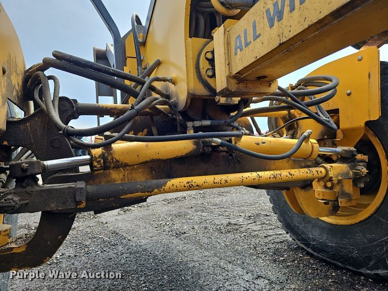 image for item DP0864 2005 Volvo G726B motor grader