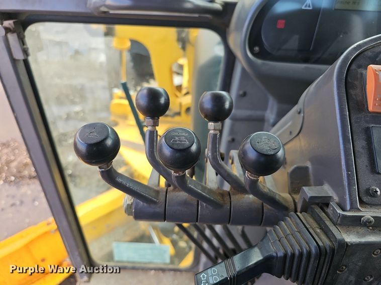 image for item DP0864 2005 Volvo G726B motor grader