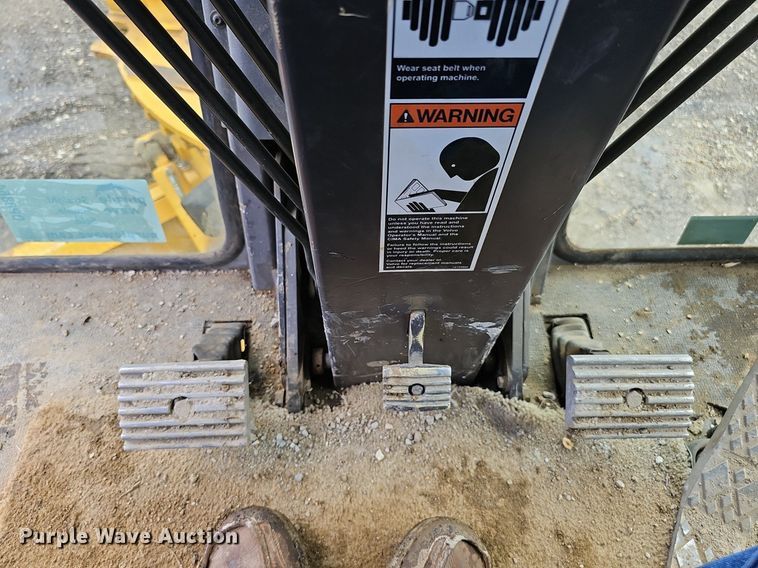 image for item DP0864 2005 Volvo G726B motor grader