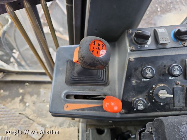 image for item DP0864 2005 Volvo G726B motor grader