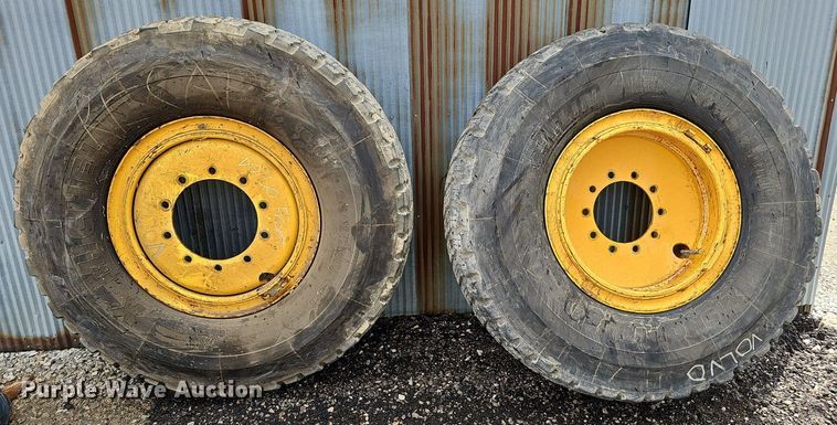 image for item DP0864 2005 Volvo G726B motor grader