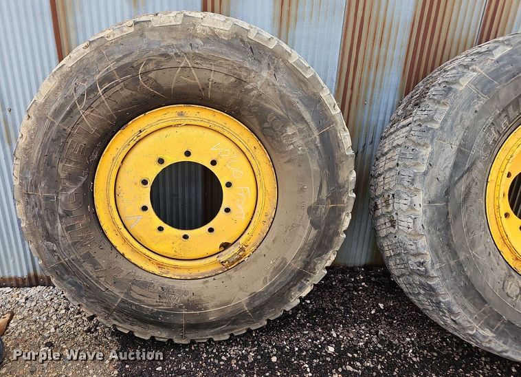 image for item DP0864 2005 Volvo G726B motor grader