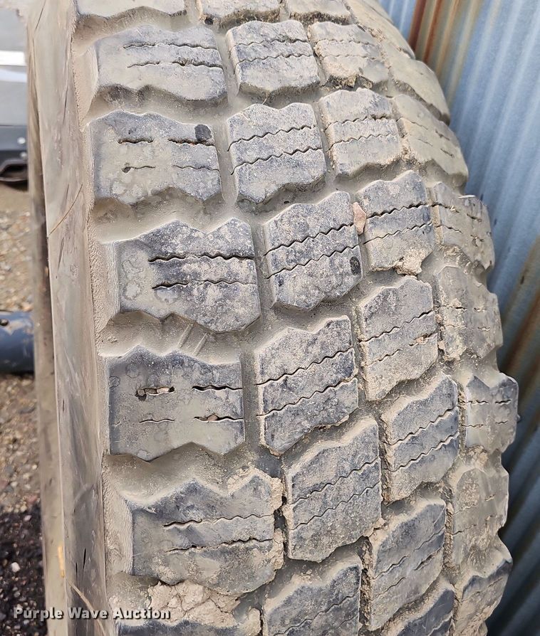 image for item DP0864 2005 Volvo G726B motor grader