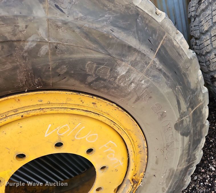 image for item DP0864 2005 Volvo G726B motor grader