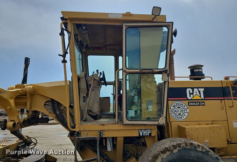 image for item DP0865 1996 Caterpillar 143H VHP motor grader