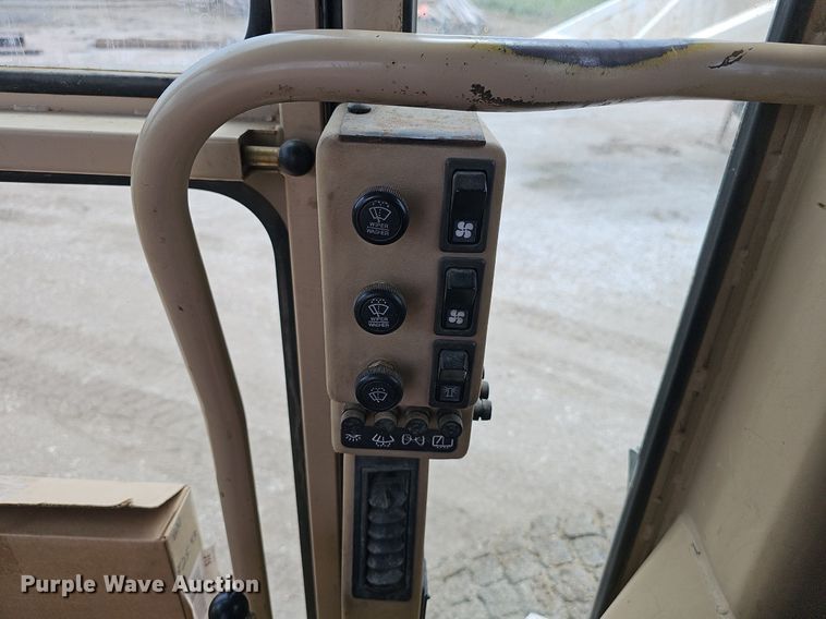 image for item DP0865 1996 Caterpillar 143H VHP motor grader