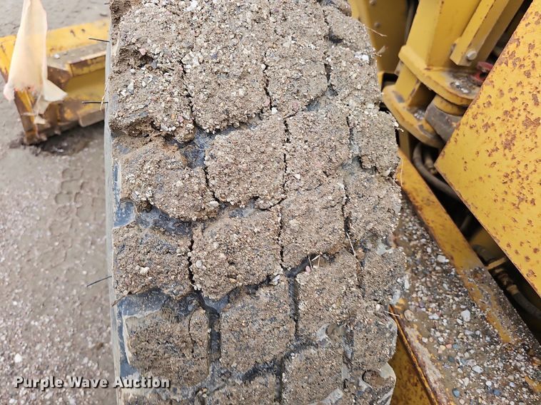 image for item DP0865 1996 Caterpillar 143H VHP motor grader