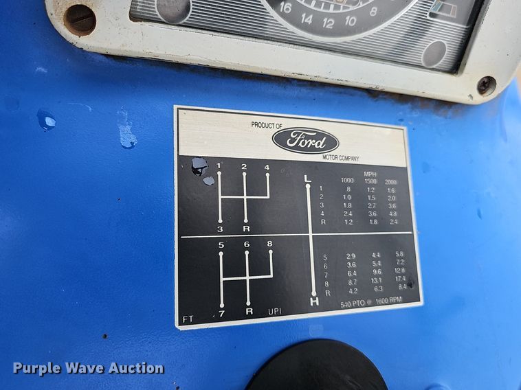 image for item DP0877 1962 Ford 2000 tractor