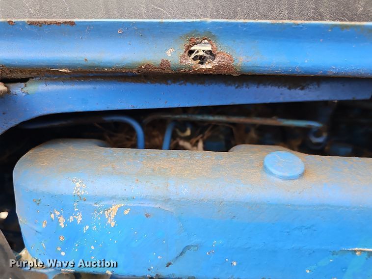 image for item DP0877 1962 Ford 2000 tractor